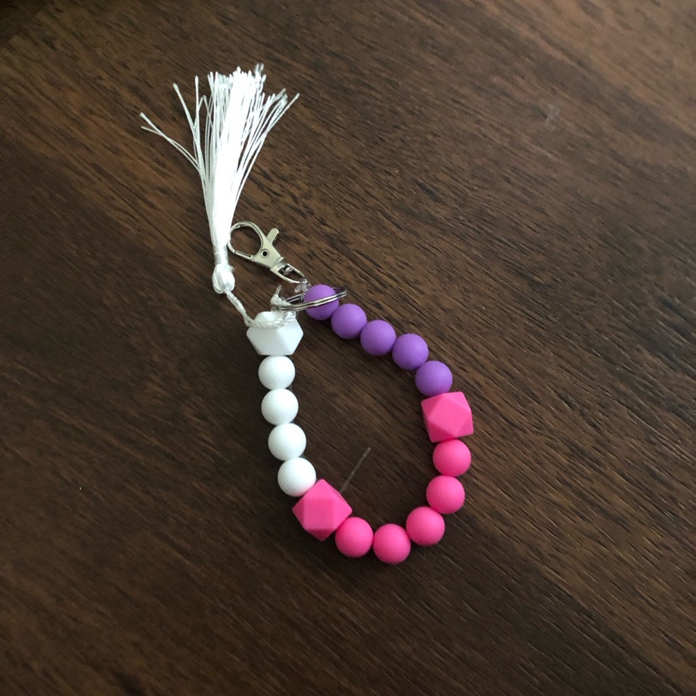 Silicone wristlet